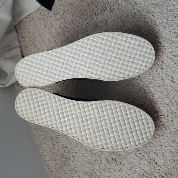 Steve Madden Black Dark Army Green Wedge Booties 8 EUC - Picture 5 of 14